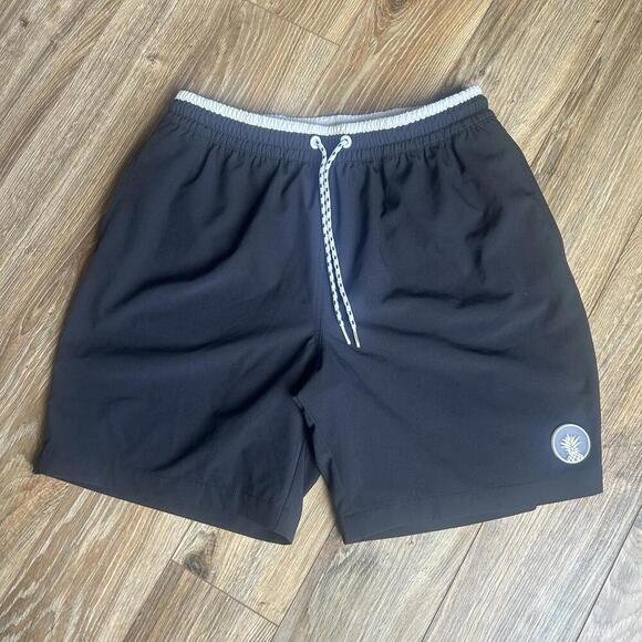 Chubbies Swim Trunks Black White Size Medium 7” Inseam Pink Mesh Liner - Picture 1 of 8